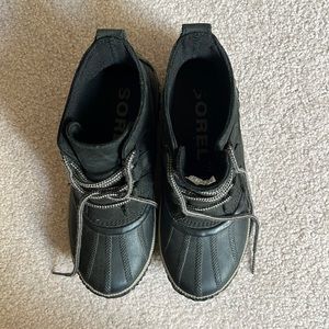 Sorel winter booties